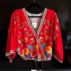 NWT Flying Tomato Crop